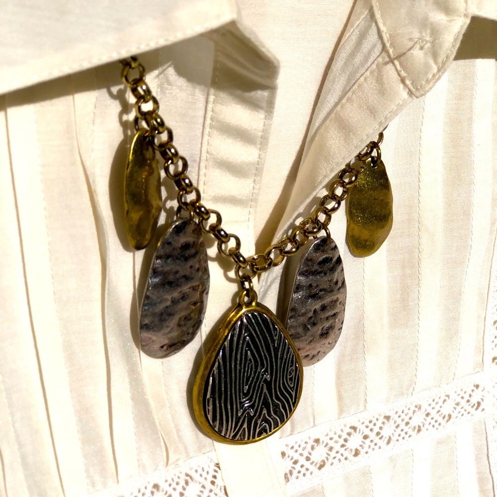 Laura Ashley 3 tone statement necklace.